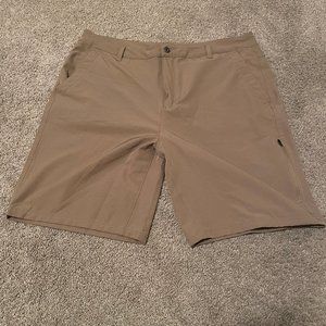Gerry Mens Tan Casual Active Shorts Size 40 Zip Pockets